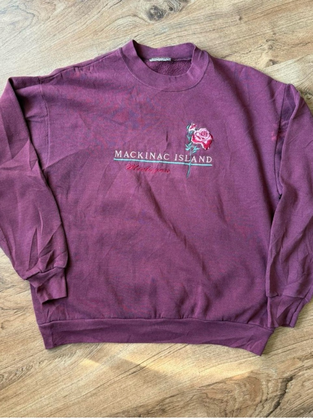 Vtg Mackinac Island, MI Crewneck with Rose Embroidery - Picture 7 of 7